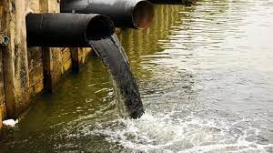 New report warns on food, water pollution in the oil region.